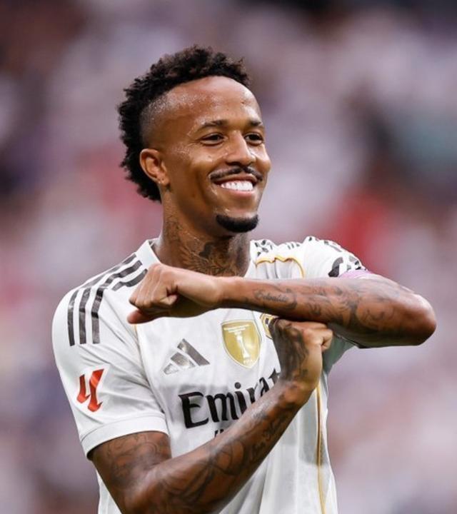 万从伯恩茅, 斯各打两个 万从伯恩茅, 斯各打两个